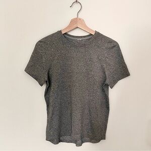 lululemon license to train classic fit t-shirt